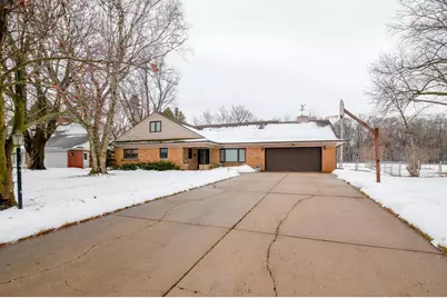 1076 Ernst Drive, Green Bay, WI 54304 - Photo 2