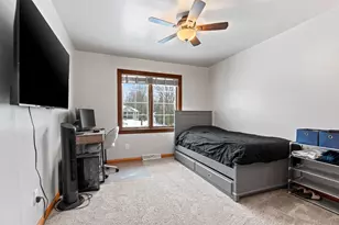 1228 Gail Dr, Green Bay, WI 54311 - Photo 32