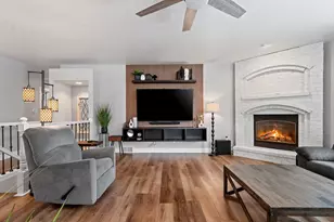 1228 Gail Dr, Green Bay, WI 54311 - Photo 6