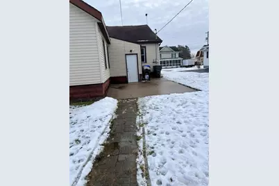 705 W North Water Street, New London, WI 54981 - Photo 28