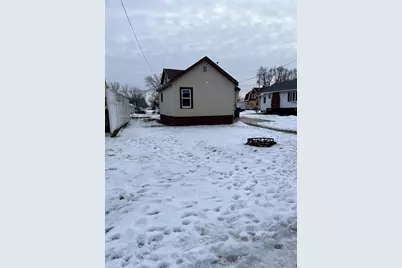 705 W North Water Street, New London, WI 54981 - Photo 26