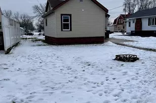 705 W North Water St, New London, WI 54981 - Photo 26