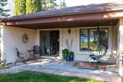 8 Fiesta Court #E, Appleton, WI 54911 - Photo 2