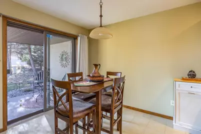 8 Fiesta Court #E, Appleton, WI 54911 - Photo 10