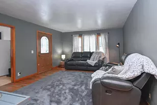 1021 Navarino St, Algoma, WI 54201 - Photo 4