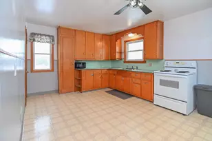 1021 Navarino St, Algoma, WI 54201 - Photo 14