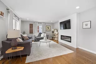 712 E Marquette St, Appleton, WI 54911 - Photo 2