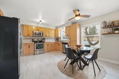 712 E Marquette Street, Appleton, WI 54911 - Photo 6