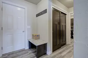 2911 E Aquamarine Ave, Appleton, WI 54913 - Photo 6