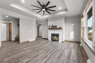 206 Abby Lane, Francis Creek, WI 54214 - Photo 6