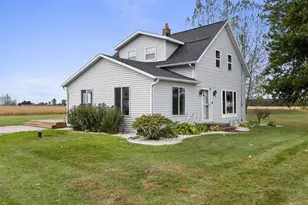 5637 Town Hall Dr, Pulaski, WI 54162 - Photo 32