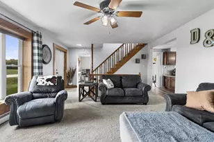 5637 Town Hall Dr, Pulaski, WI 54162 - Photo 10