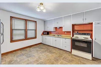 1243 Berner Street, Green Bay, WI 54302 - Photo 14