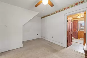 655 Gilmore St, Marinette, WI 54143 - Photo 6