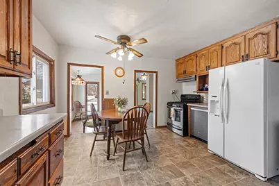 655 Gilmore Street, Marinette, WI 54143 - Photo 8