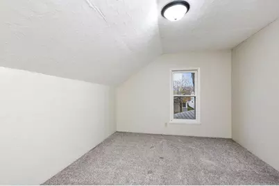 904 W 8th Avenue, Oshkosh, WI 54902 - Photo 14