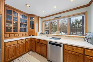 2985 Pine Ridge Rd, Oshkosh, WI 54904 - Photo 12