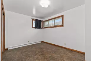 848 E Glendale Ave, Appleton, WI 54911 - Photo 12