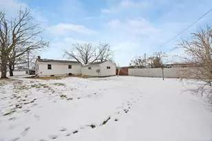 510 E Factory St, Seymour, WI 54165 - Photo 6