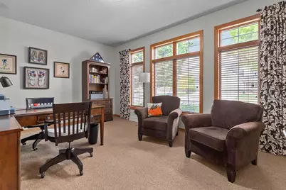 217 E Wentworth Lane, Appleton, WI 54913 - Photo 12