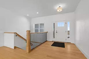 113 Beckerae Ct, Wrightstown, WI 54180 - Photo 4