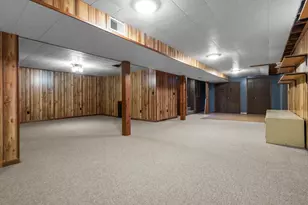 340 Westbrook Dr, Oshkosh, WI 54904 - Photo 26