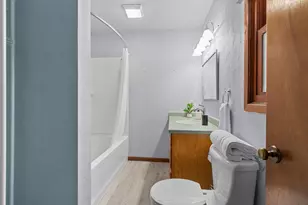 340 Westbrook Dr, Oshkosh, WI 54904 - Photo 16