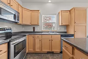 1751 Oak Hollow Ln, Neenah, WI 54956 - Photo 14