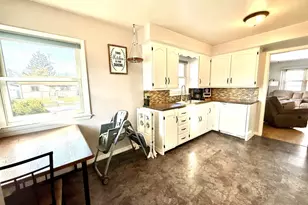 292 18th St, Fond du Lac, WI 54935 - Photo 2