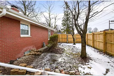 802 E Florida Avenue, Appleton, WI 54911 - Photo 36