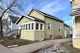 504 Ceape Ave, Oshkosh, WI 54901 - Photo 1