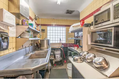 1658 Main Street, Green Bay, WI 54302 - Photo 18