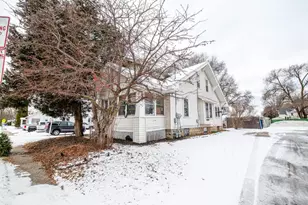 202 Irene St, Green Bay, WI 54302 - Photo 2