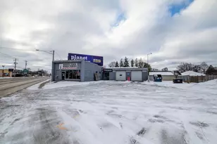 1666 Main St, Green Bay, WI 54302 - Photo 1