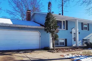 517 Menlo Park Rd, Green Bay, WI 54302 - Photo 2