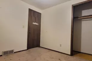 517 Menlo Park Rd, Green Bay, WI 54302 - Photo 10