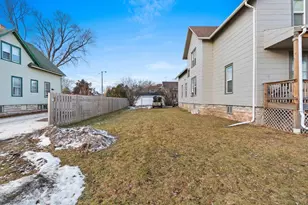 1403 S Main St, Oshkosh, WI 54902 - Photo 36