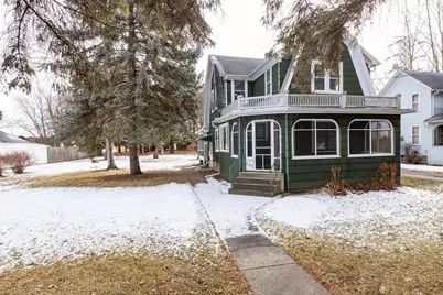 137 W Foster Street, Appleton, WI 54915 - Photo 2