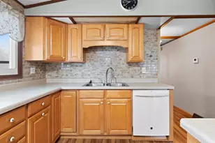 180 N Beebe Ave, Peshtigo, WI 54157 - Photo 16