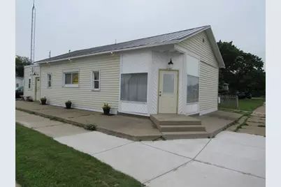 1301 16th Avenue, Menominee, MI 49858 - Photo 1