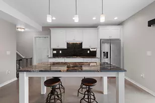 3442 Leeds Castle Dr, Green Bay, WI 54313 - Photo 34