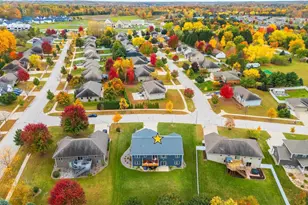 3442 Leeds Castle Dr, Green Bay, WI 54313 - Photo 82