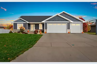 3442 Leeds Castle Drive, Green Bay, WI 54313 - Photo 1