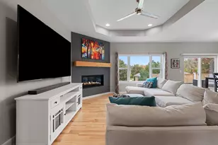 3442 Leeds Castle Dr, Green Bay, WI 54313 - Photo 10