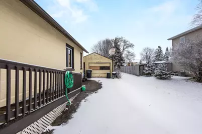 2206 Ashland Street, Oshkosh, WI 54901 - Photo 28