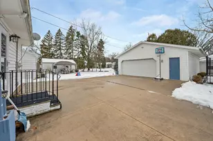 1035 Ethel Ave, Green Bay, WI 54303 - Photo 32
