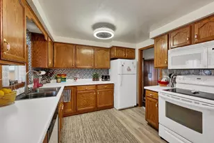 1035 Ethel Ave, Green Bay, WI 54303 - Photo 10