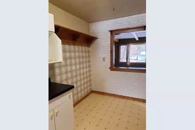 205 N Harrison Street, Waupaca, WI 54981 - Photo 4
