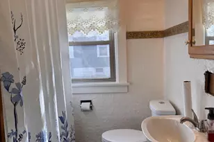 205 N Harrison St, Waupaca, WI 54981 - Photo 10