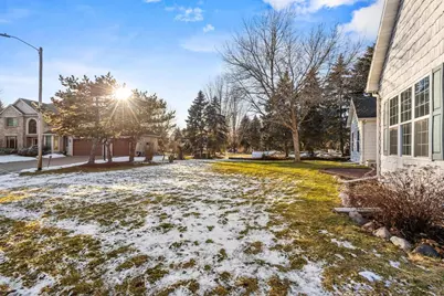 825 Yorkshire Road, Neenah, WI 54956 - Photo 52